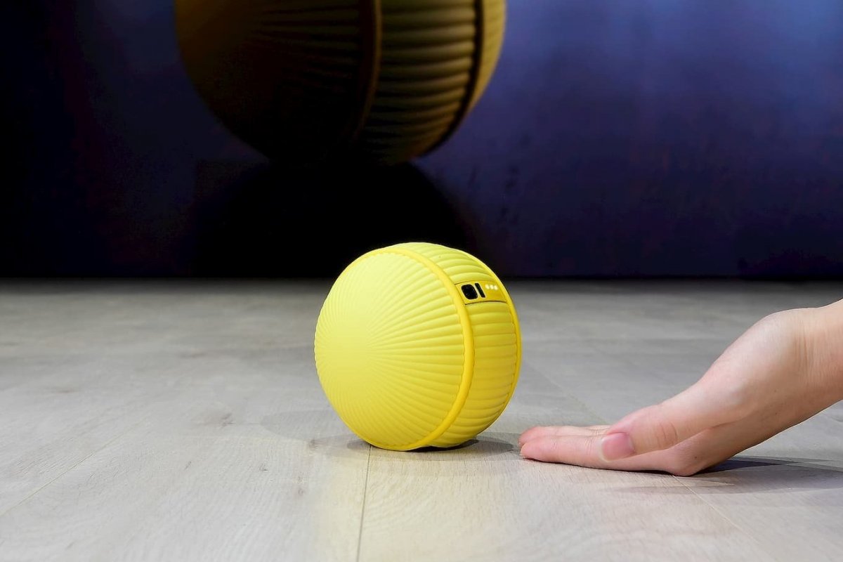 Empresa lança "aparelho-bola" com inteligência artificial que controla equipamentos eletrônicos