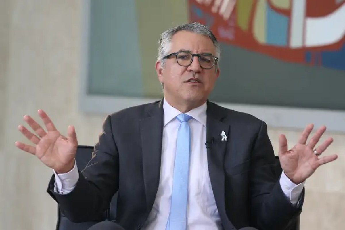 Alexandre Padilha tem dinheiro bloqueado por dívida referente à campanha de 2014