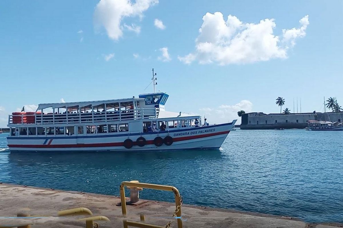 Usuários da travessia Salvador-Mar Grande embarcam a cada 30 minutos nesta quinta (18)
