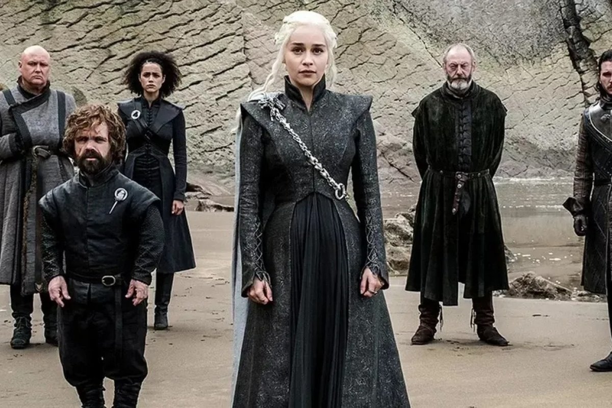Criadores de "Game of Thrones" revelam arrependimento e possível mudança na série