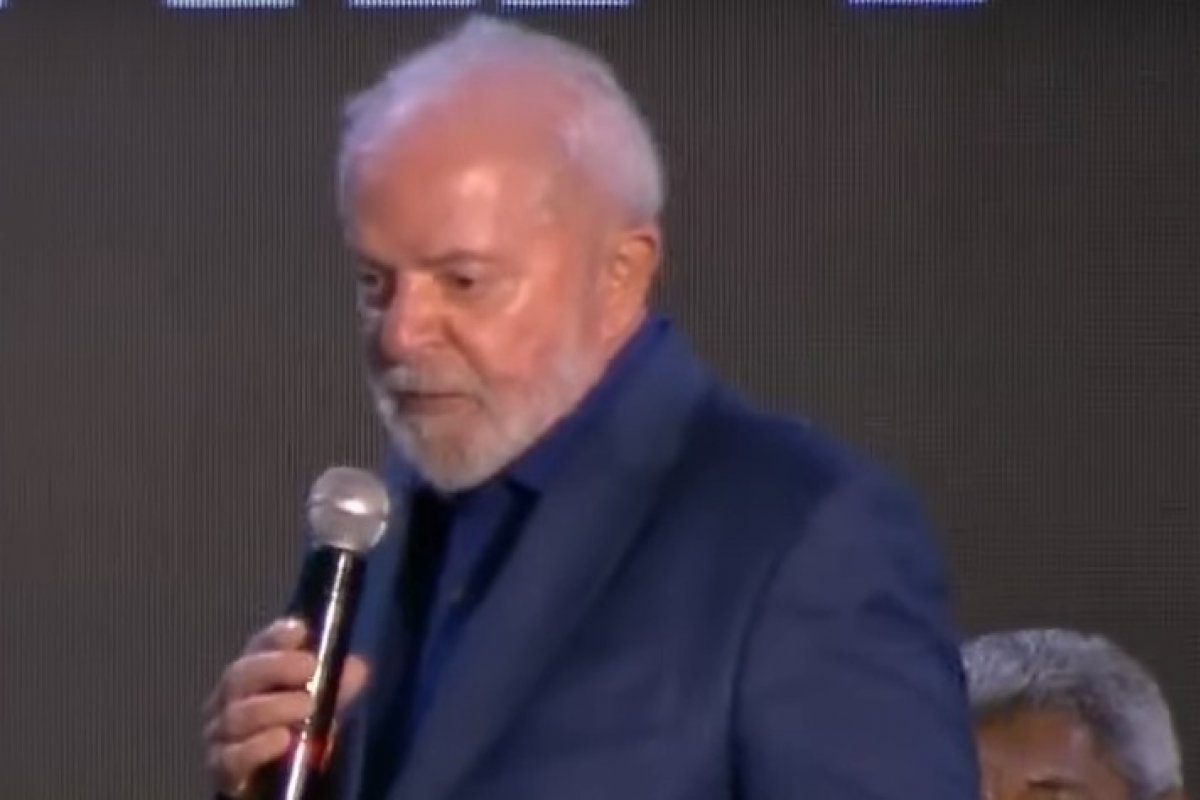 Em Salvador, Lula volta a criticar antecessor: ‘Peguei o país devastado por uma praga de gafanhoto’