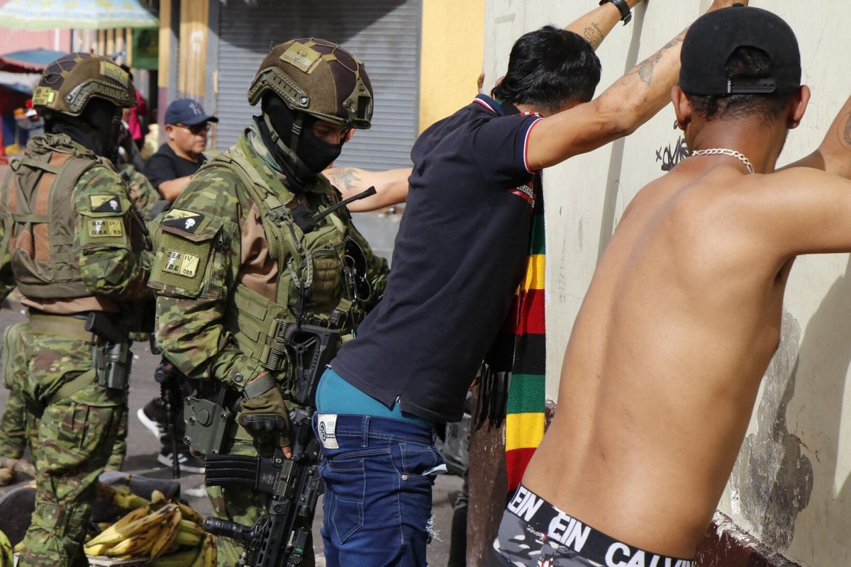 Onda de violência e conflito armado ameaça Equador!