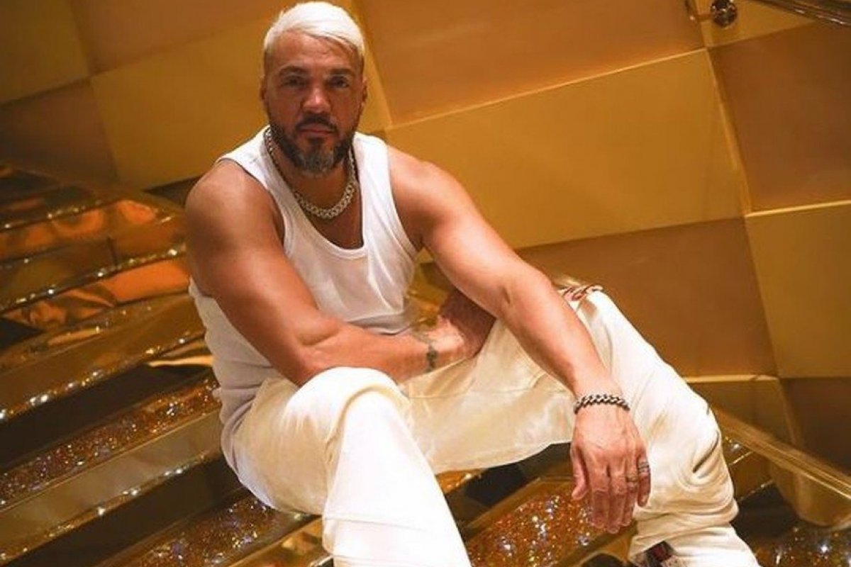 Belo testa positivo para Covid-19!