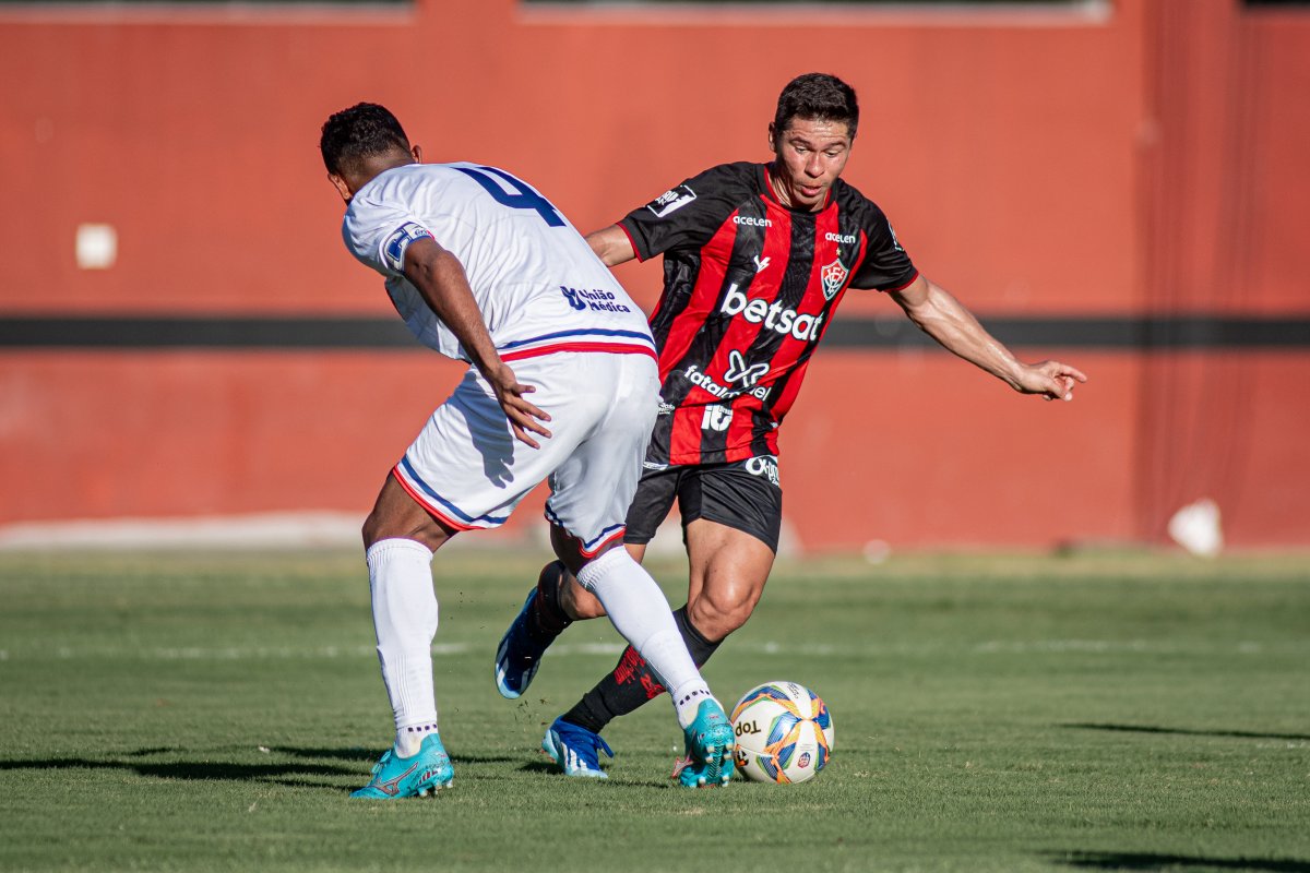 Vídeo: Vitória vence Bahia de Feira e vira líder do Campeonato Baiano; confira o gol do jogo