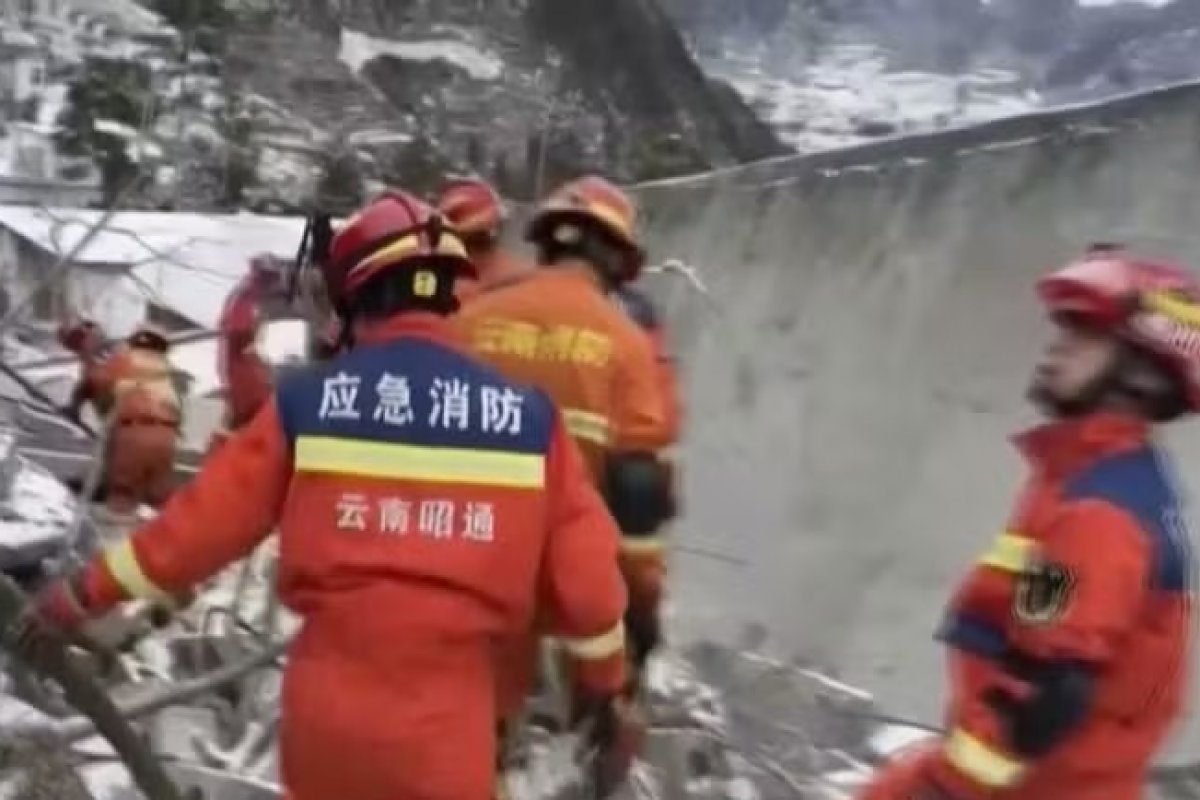 China: deslizamento de terra deixa mortos e pelo menos 47 desaparecidos