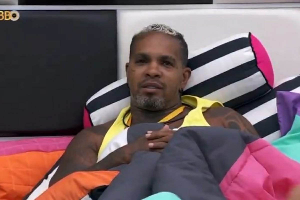 Rodriguinho fala sobre 'ficar sentado' em festas no BBB 24 e faz revelação bombástica: "Dinheiro no bolso"