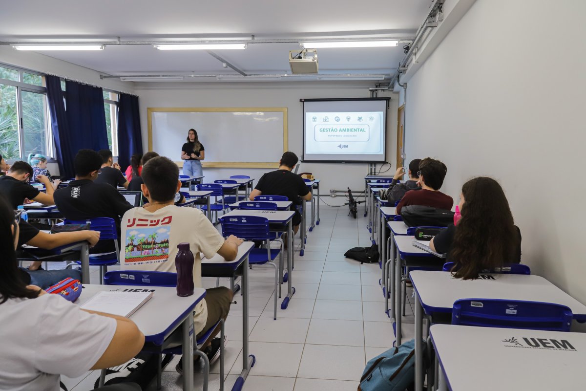 MEC vai apurar alta proporção de alunos por professor em 11 faculdades particulares