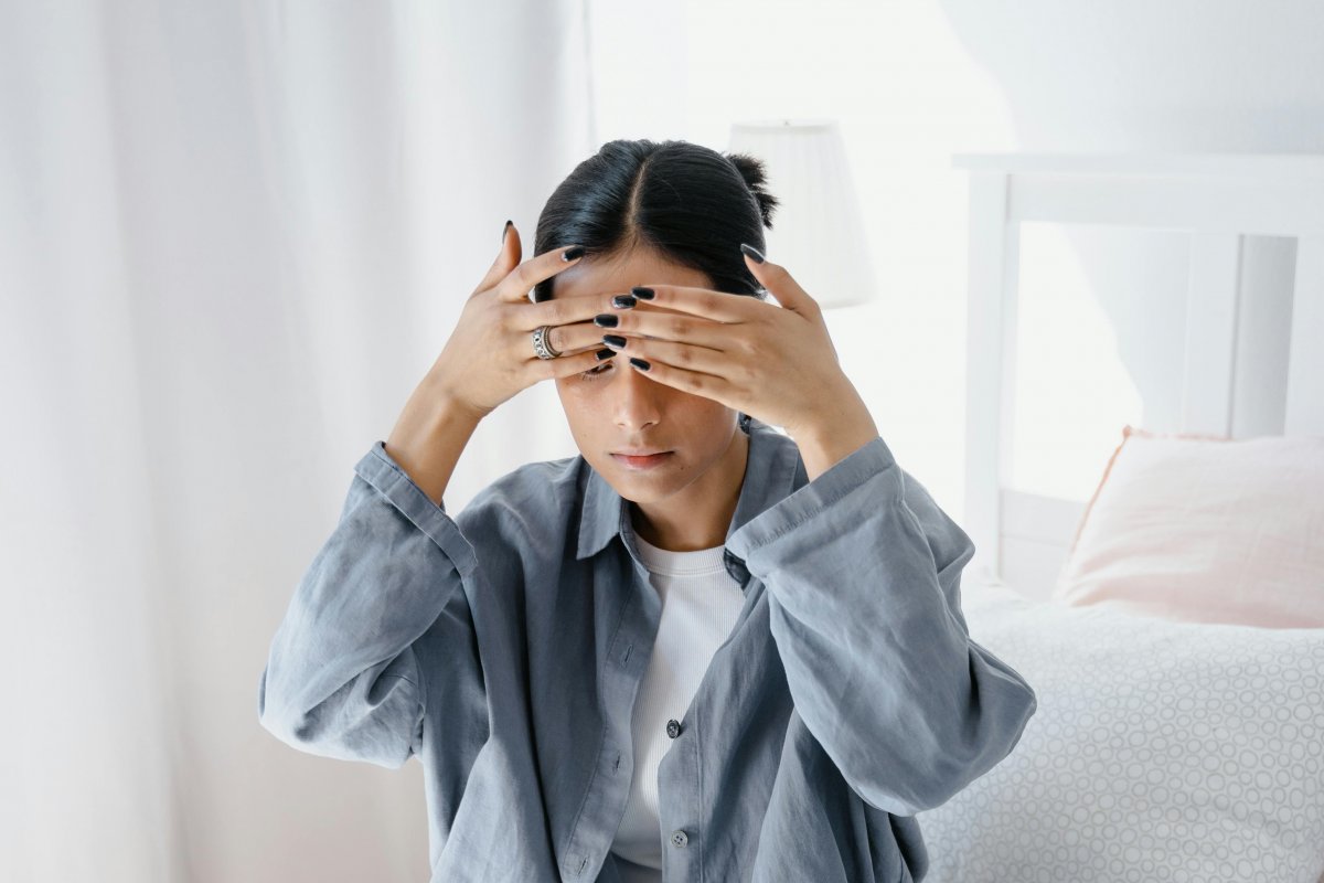 Óleos durante verão, pode? Especialistas explicam como usar o produto para pele e cabelos!