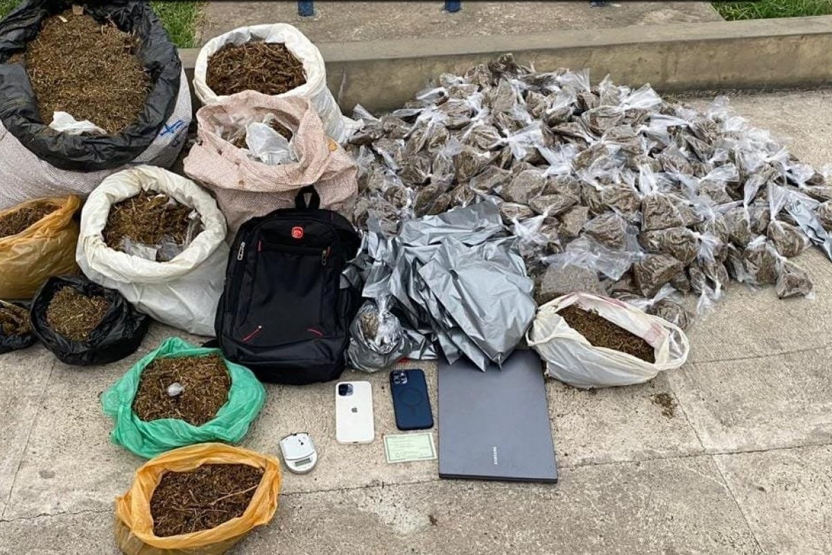 Polícia Militar apreende grande quantidade de maconha em Brotas