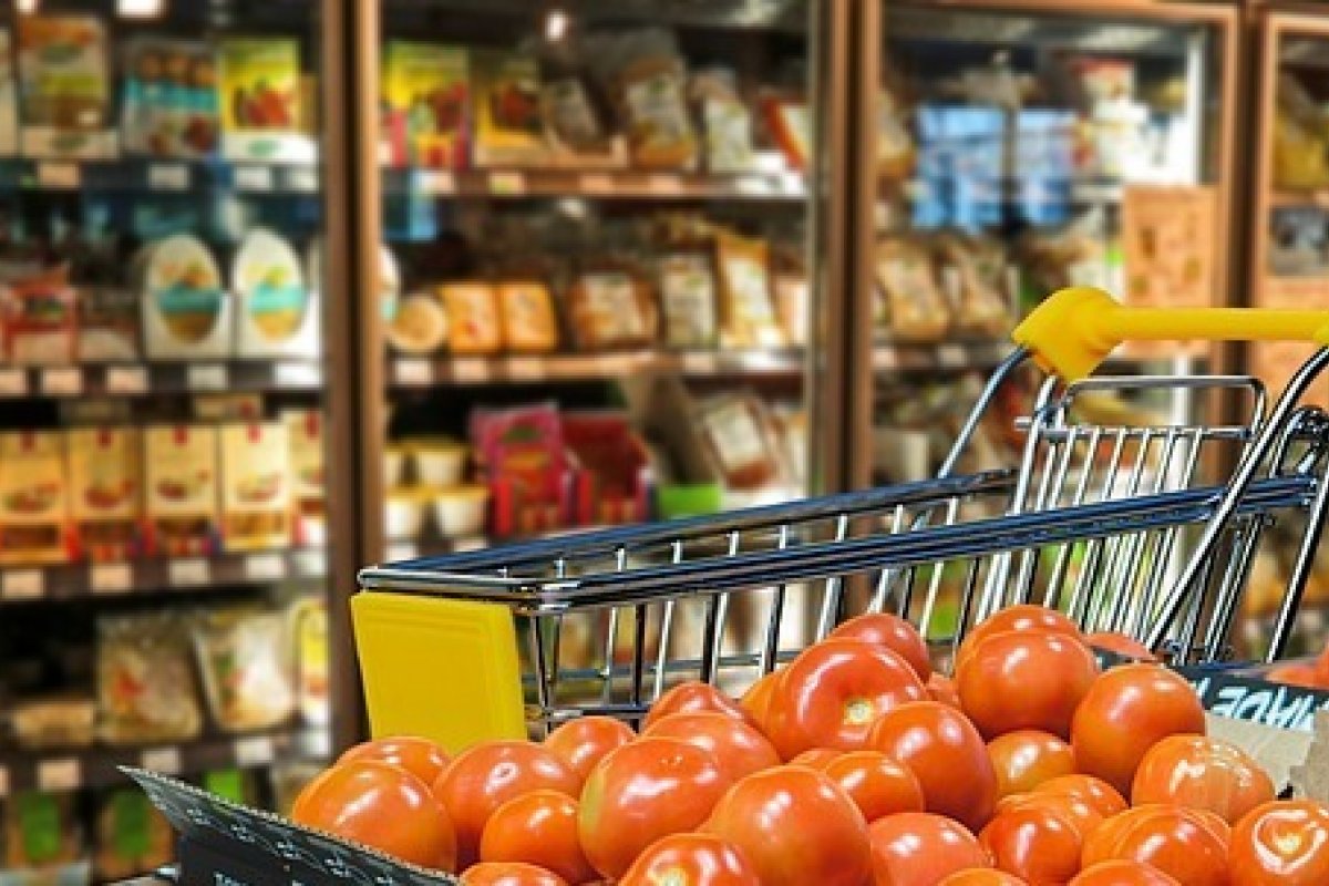 Abras: consumo de brasileiros nos supermercados cresce 3% em 2023