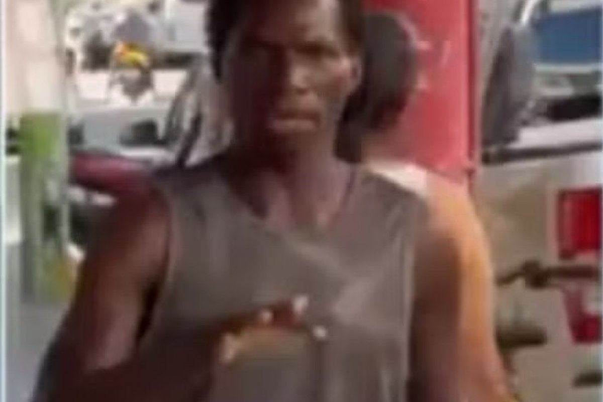 Suspeito de perseguir mulher por sete anos é transferido para penitenciária em Itabuna