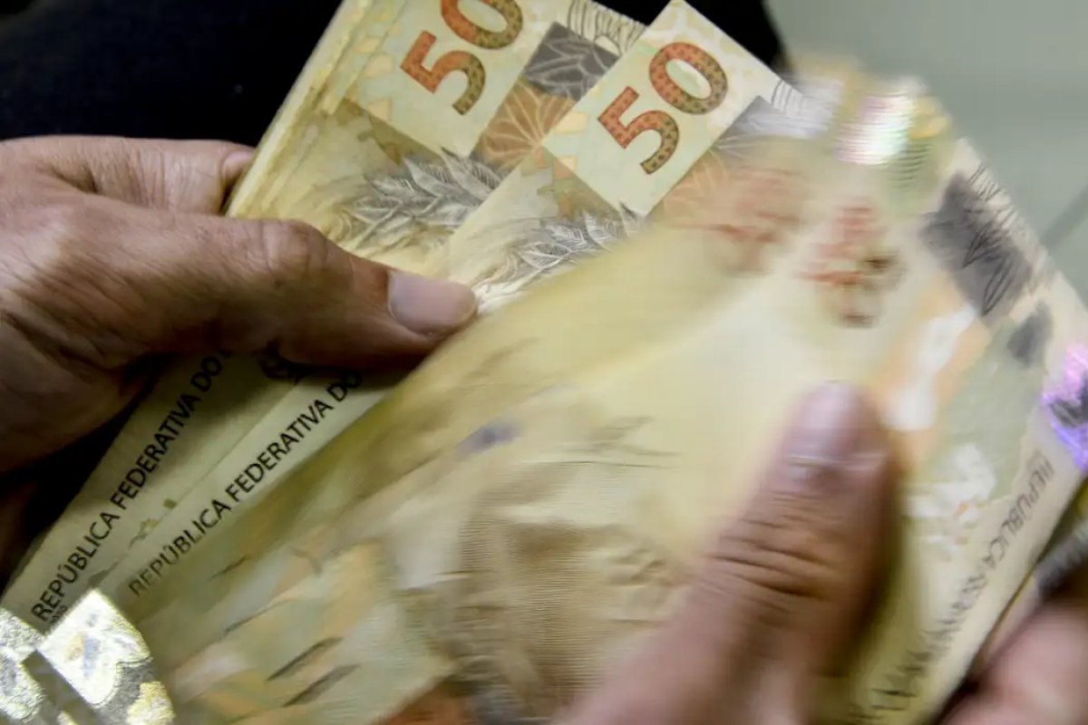 Baianos reduzem dívidas em mais de R$ 1 bilhão entre novembro e dezembro