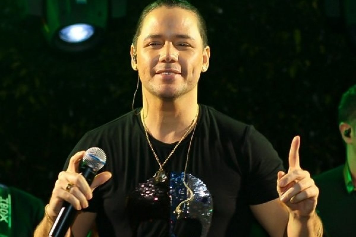 Cantor Rafinha Asas com agenda cheia!