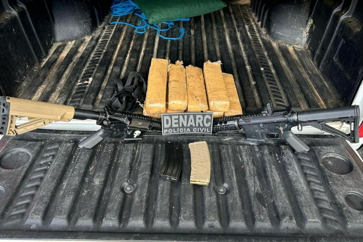 Polícia Civil apreende dois fuzis em condomínio de Itapuã