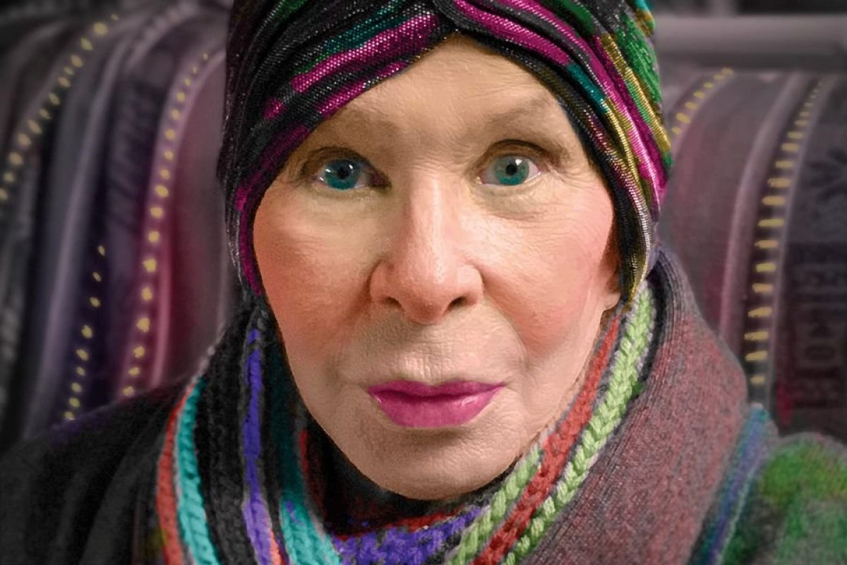 Tela pintada por Rita Lee vai à leilão em prol do Retiro dos Artistas!