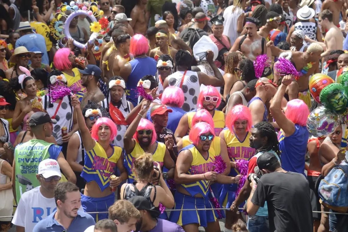 Carnaval 2024 deve injetar R$ 9 bilhões na economia brasileira, aponta CNC