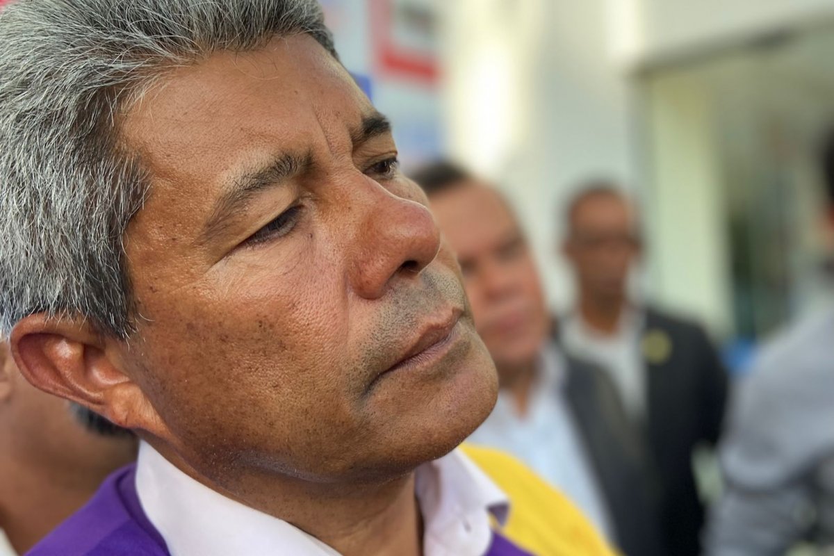 Jerônimo afirma que não recebe informação sobre operações na Bahia