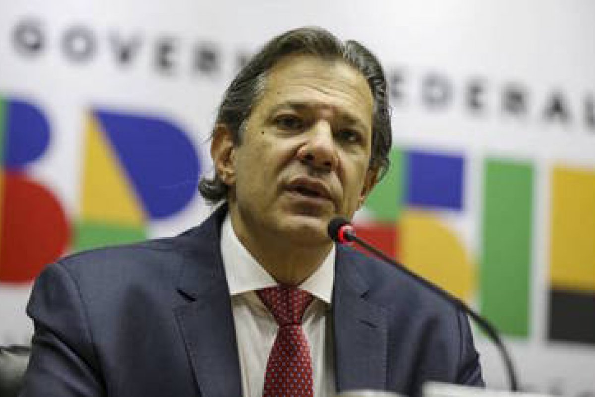 Haddad diz que pagamentos de precatórios durante governo Bolsonaro impactaram no déficit de 2023