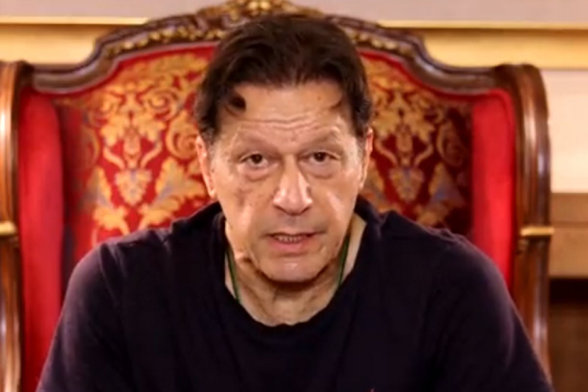 Ex-premiê do Paquistão é condenado a 10 anos de prisão antes de eleição geral