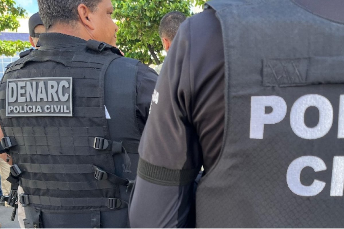 Trio suspeito de estelionato é preso pelo Denarc