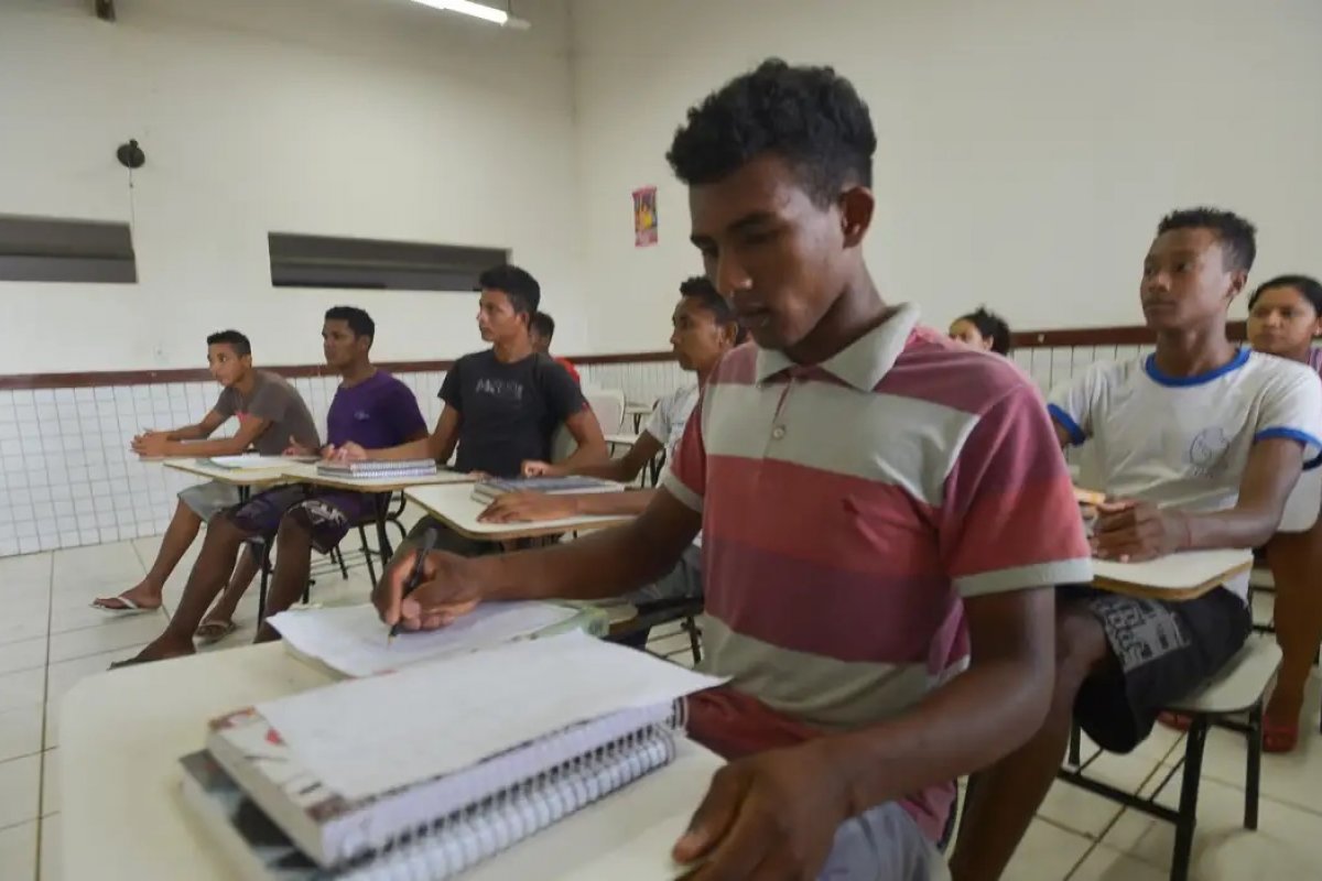 Novo Plano Nacional de Educação pode incluir metas de equidade racial