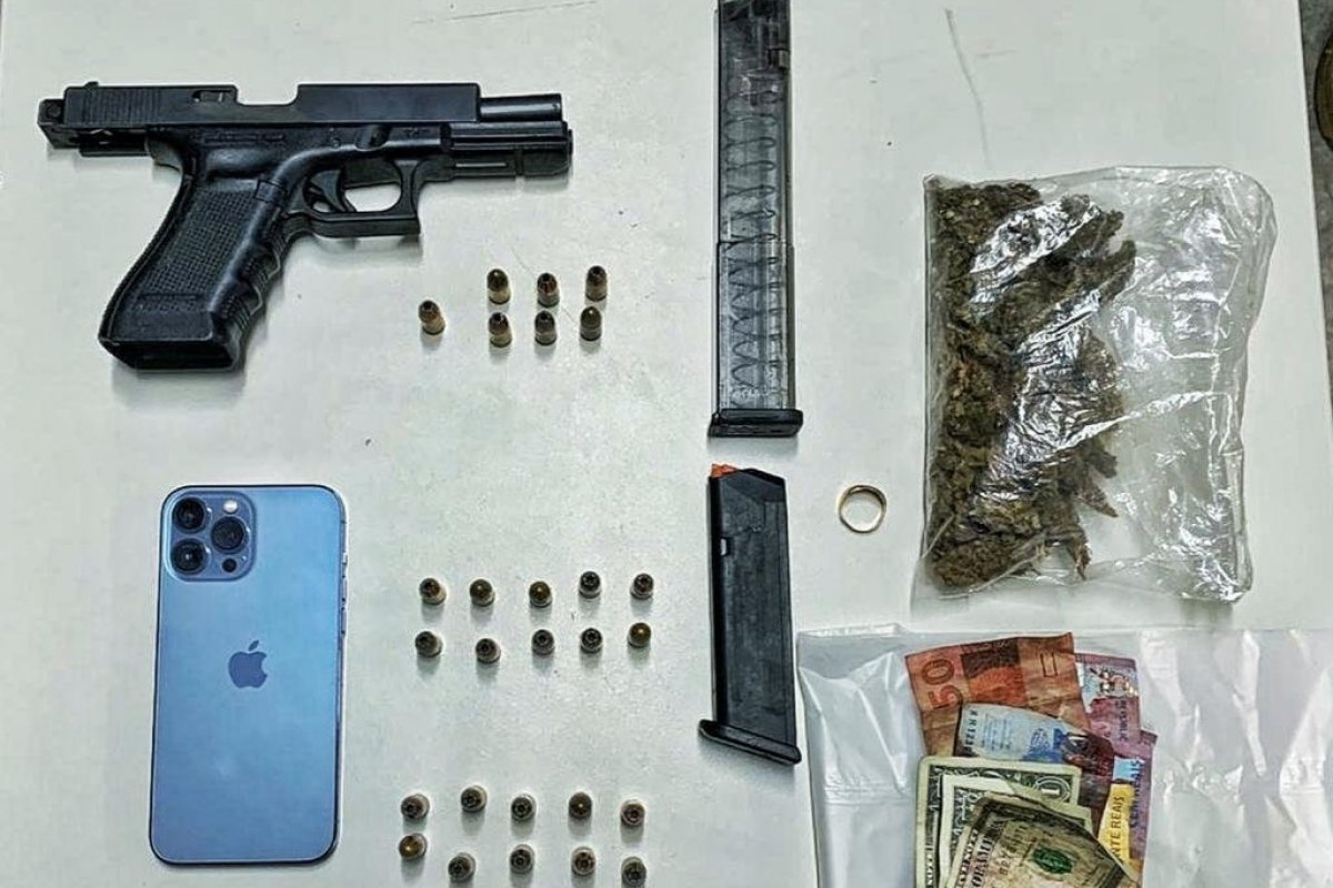 Policiais do CPATAMO apreendem arma, munições e drogas em Tancredo Neves