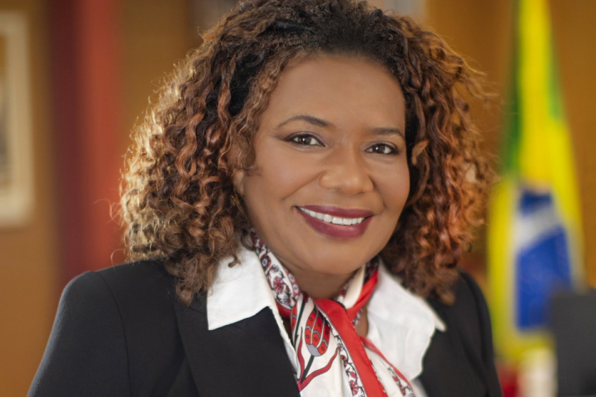 Margareth Menezes avisou a Lula que pretende fazer mais shows neste ano