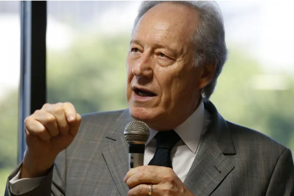 Lewandowski decide manter no cargo o diretor-geral da PRF