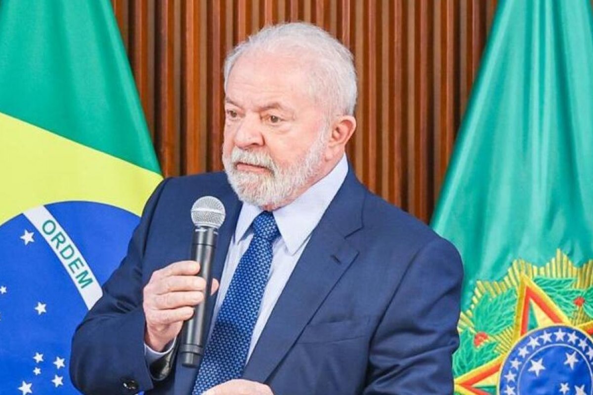 Lula afirma que crime organizado funciona como "indústria multinacional"