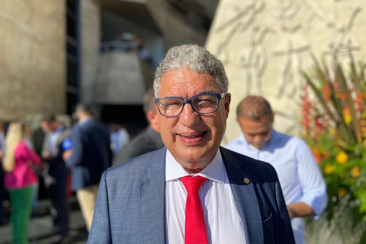 ‘Não vejo nenhuma motivação’, diz Rosemberg Pinto sobre ausência da oposição na Alba