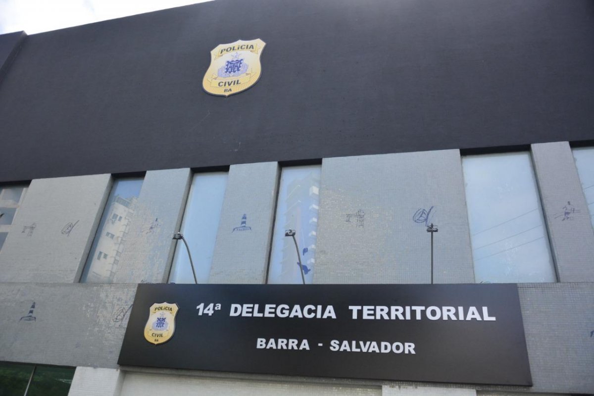 Trio feminino é preso por furto de idosa na Barra