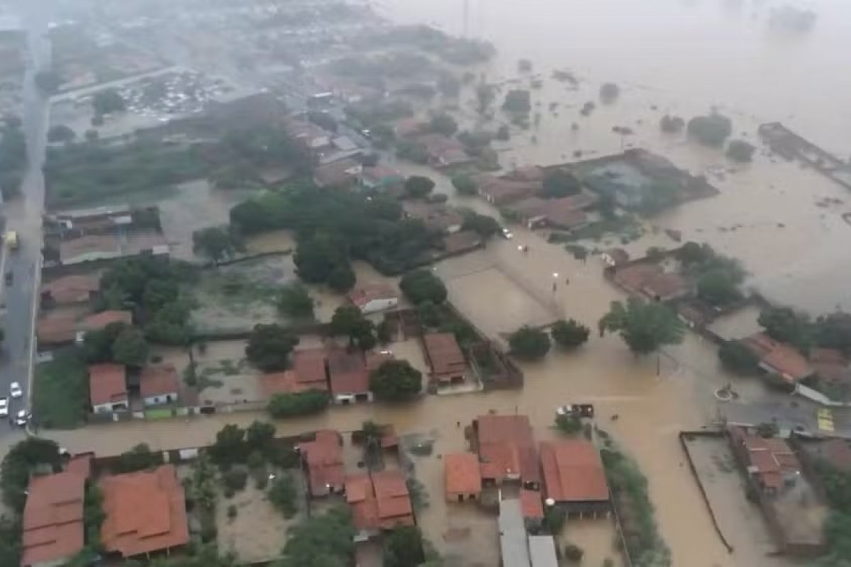 Chuvas: governo da Bahia decreta situação de emergência em 21 municípios