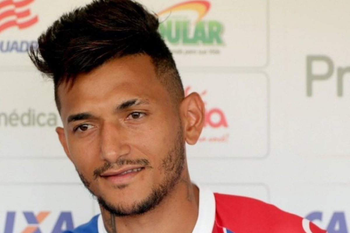 Bahia empresta Rogério ao Ceará