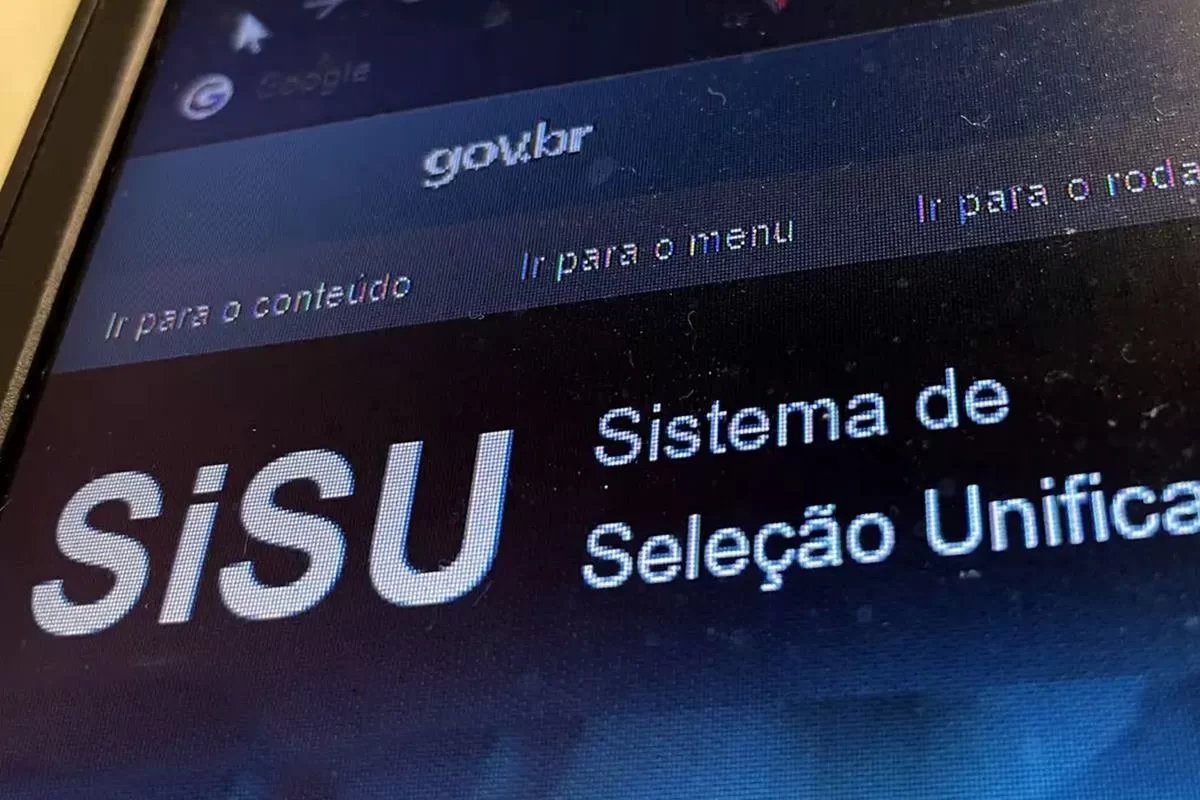 MEC divulgou lista errada de aprovados no Sisu antes de analisar cotas