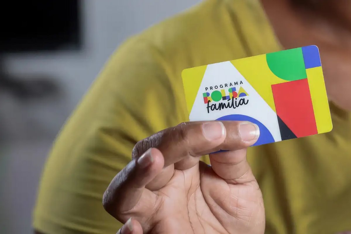 Bolsa Família: 1,7 milhão de famílias unipessoais são retiradas do programa após revisão do CadÚnico