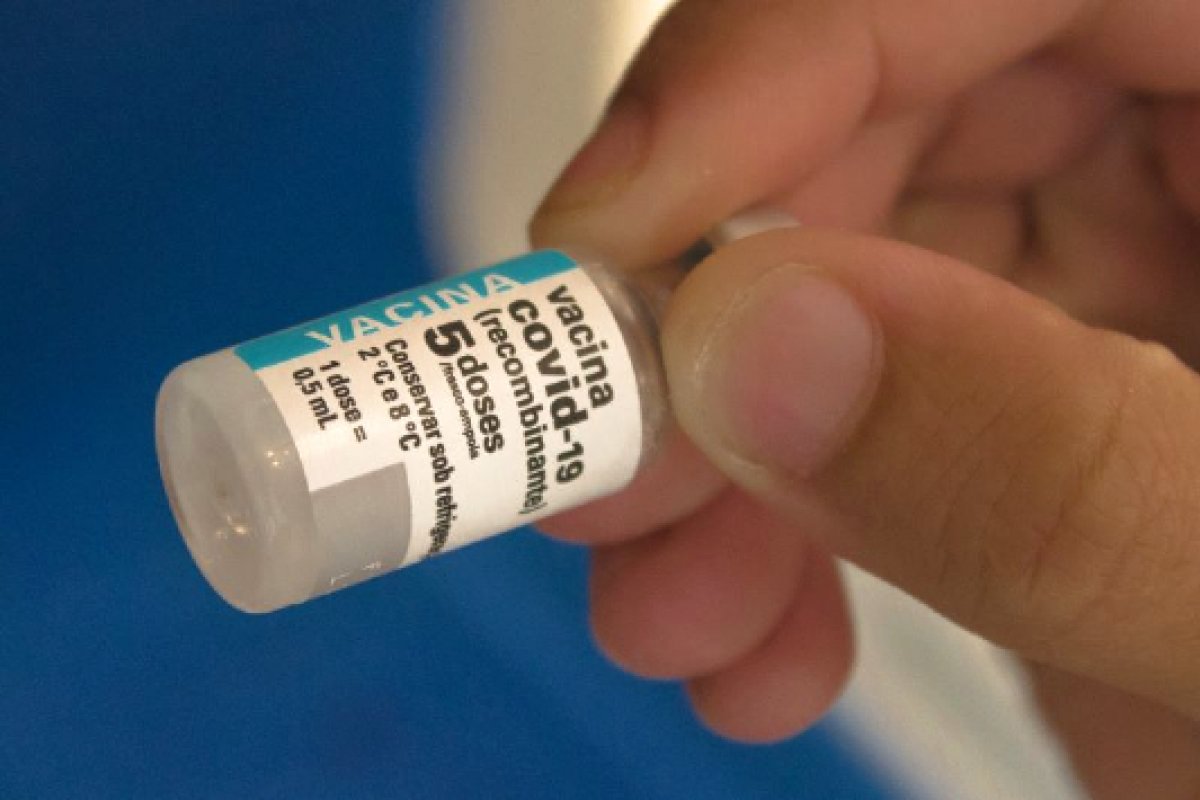 Vacina intranasal contra a Covid-19 mostra 100% de eficácia em estudo com animais