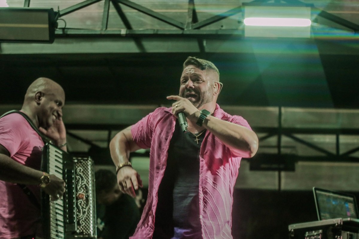 Com agenda cheia, Danniel Vieira se prepara para agitar camarotes e trios pipoca no Carnaval 2024!