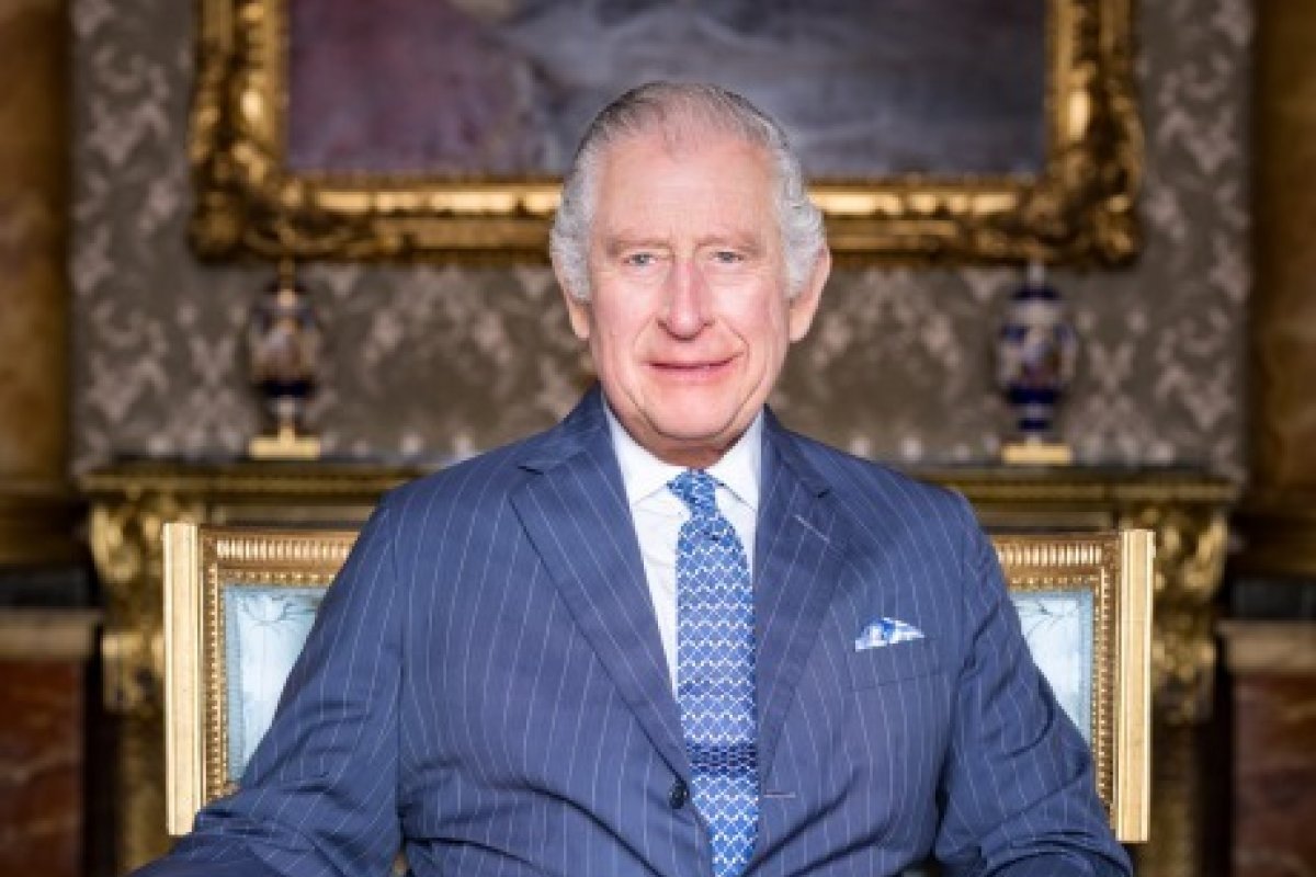 Rei Charles III é diagnosticado com câncer, diz Palácio de Buckingham