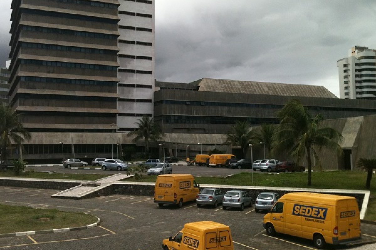 Correios anunciam venda de sede na Pituba por R$ 211,5 milhões