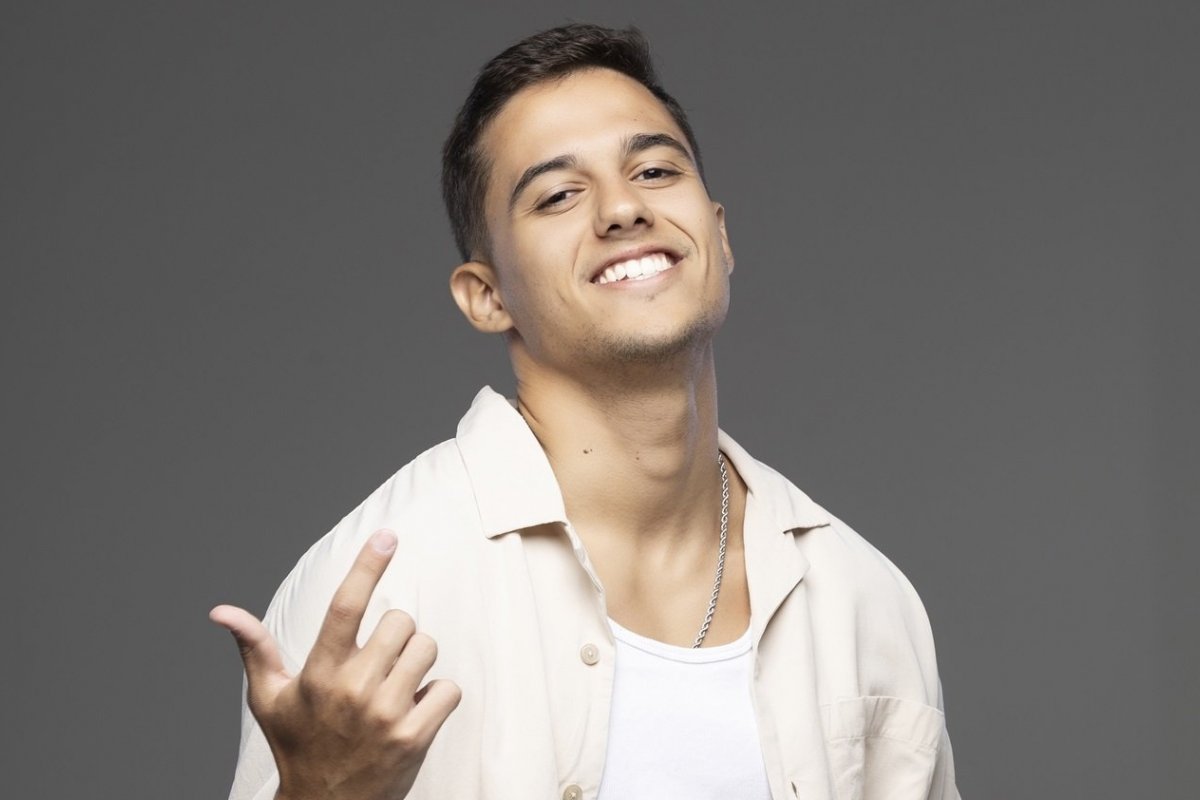 Guga Meyra se prepara para primeiro Carnaval no comando da Duas Medidas e promete muita animação!