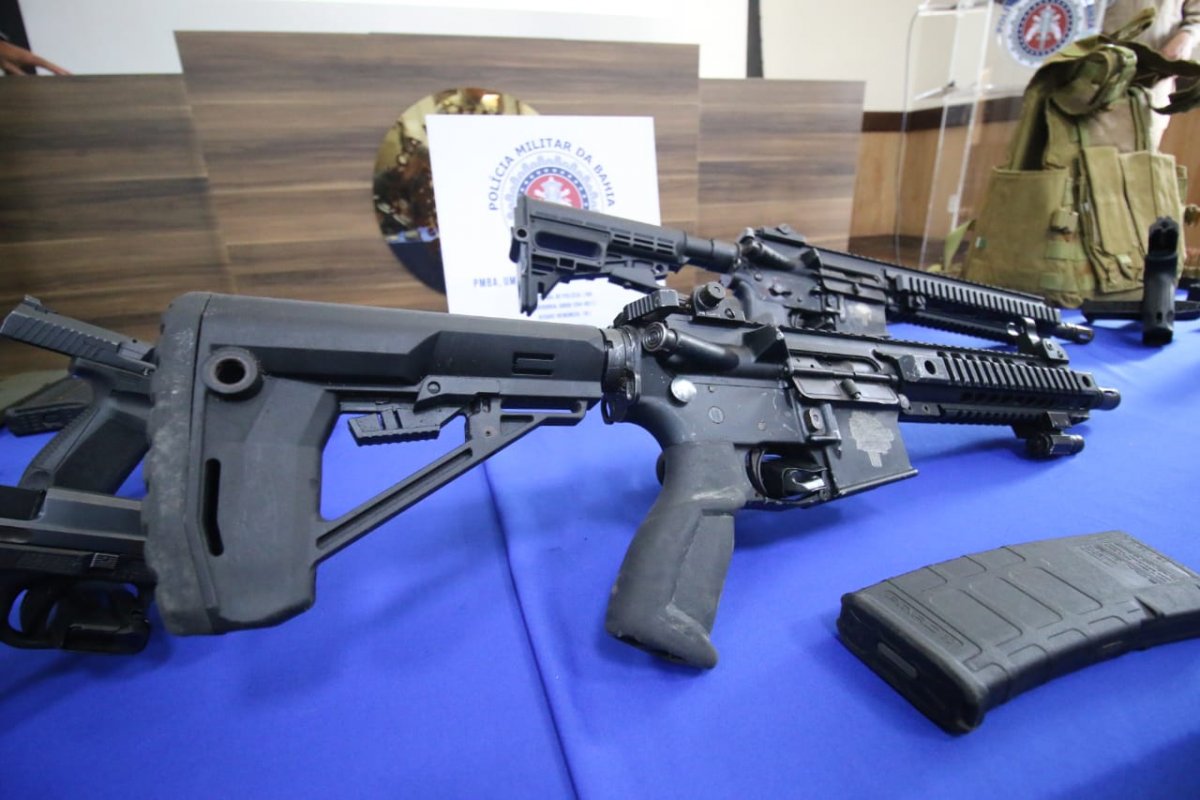 Polícia apreende 10 fuzis em janeiro e alcança a marca de 16 armas de fogo localizadas por dia na Bahia
