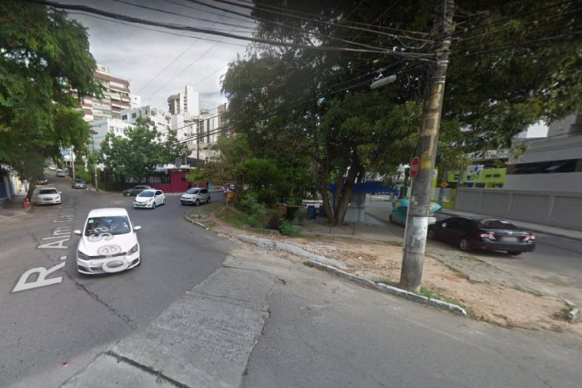 Homem é baleado durante assalto no bairro da Pituba