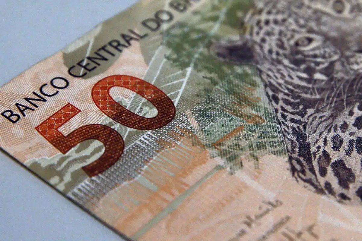 Déficit das contas públicas chega a R$ 249 bi em 2023, aponta Banco Central