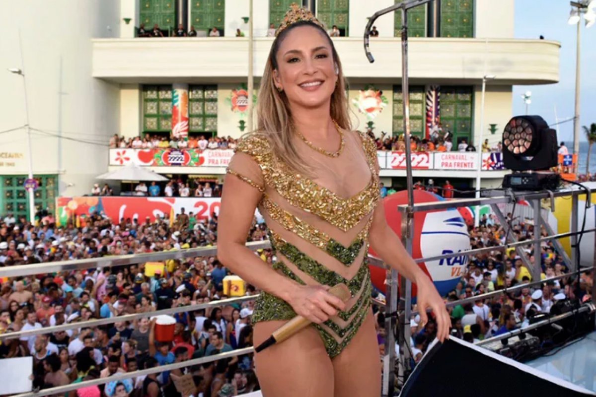 Carnaval 2024: Claudia Leitte anuncia trio pipoca no sábado (10)
