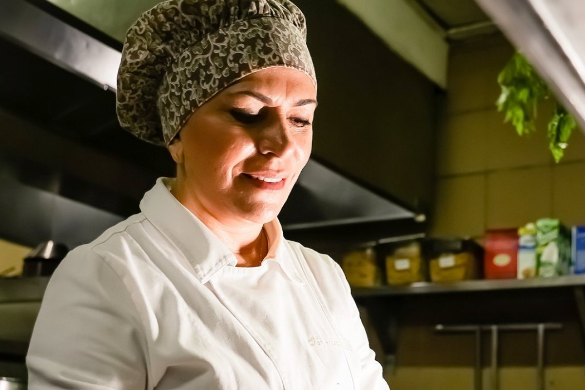 Chef Andrea Ribeiro do Restaurante Mistura marca presença no camarote de Carlinhos Brown!