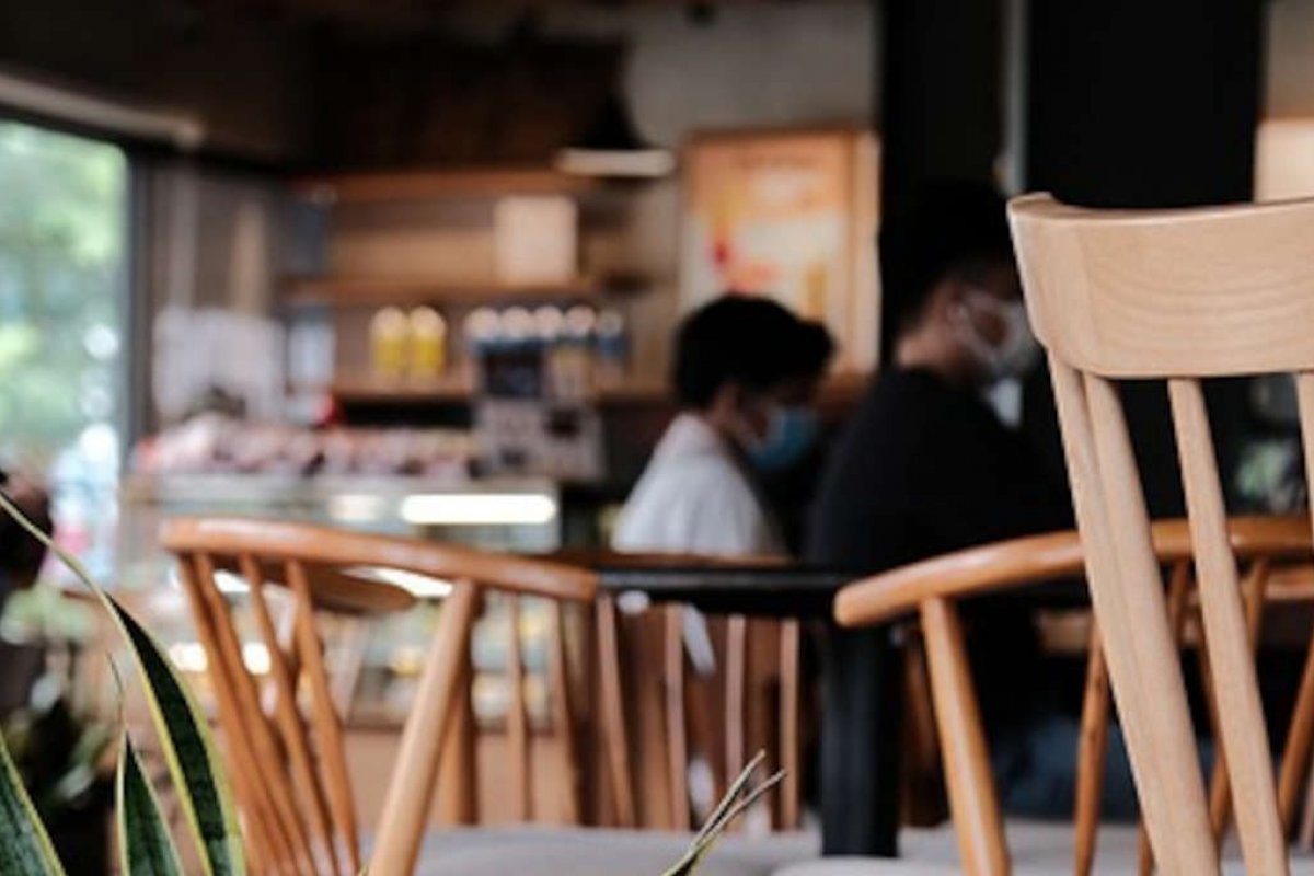 Serviços avançam 0,3% em dezembro de 2023, revela IBGE