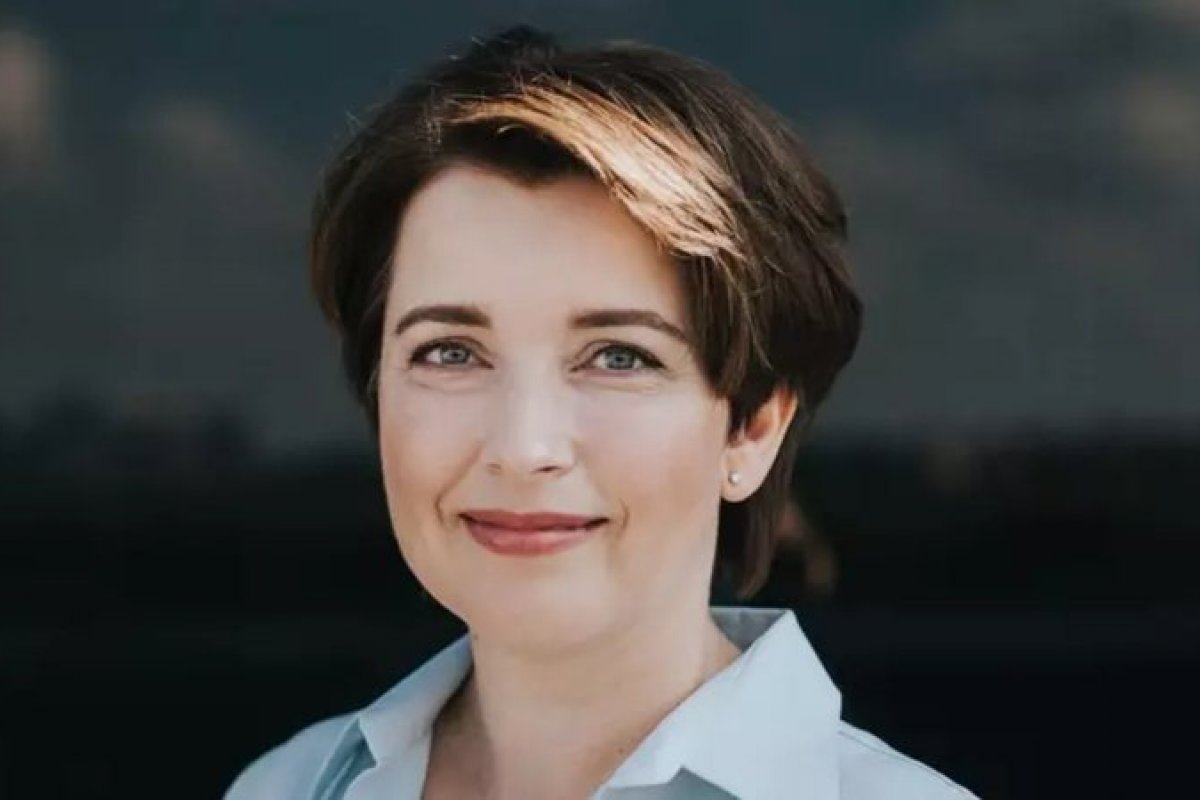 R$ 58,7 bilhões de fortuna; conheça a mulher mais rica do Leste Europeu!