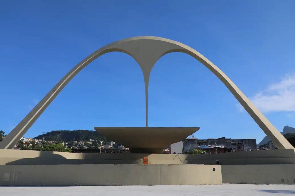 Carnaval: Justiça do Rio pede soluções para irregularidades no sambódromo