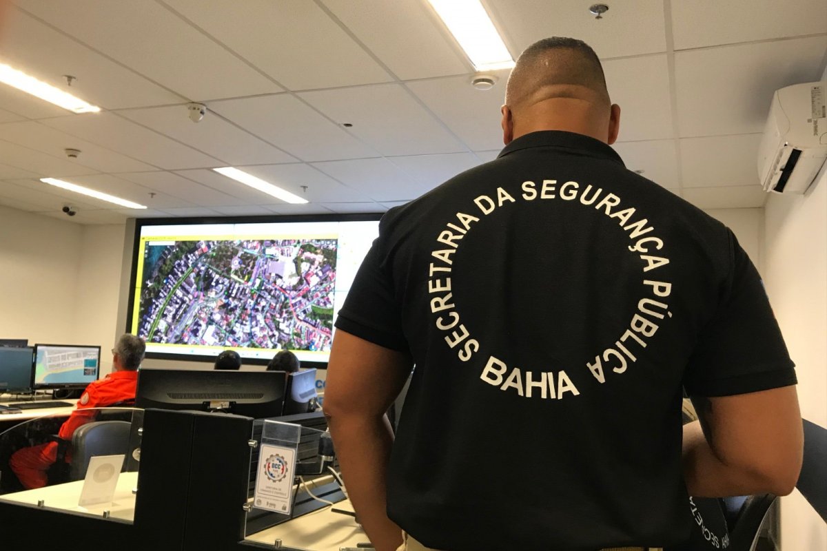 Carnaval 2024: Centro Integrado de Comando de Controle monitora ocorrências dentro e fora dos circuitos