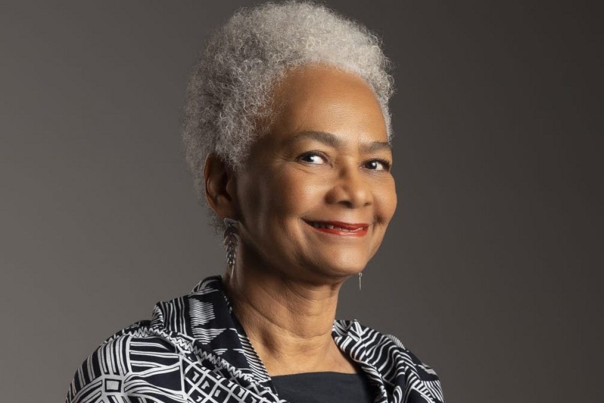 Designer baiana Goya Lopes desfila pela Portela na Marquês de Sapucaí!